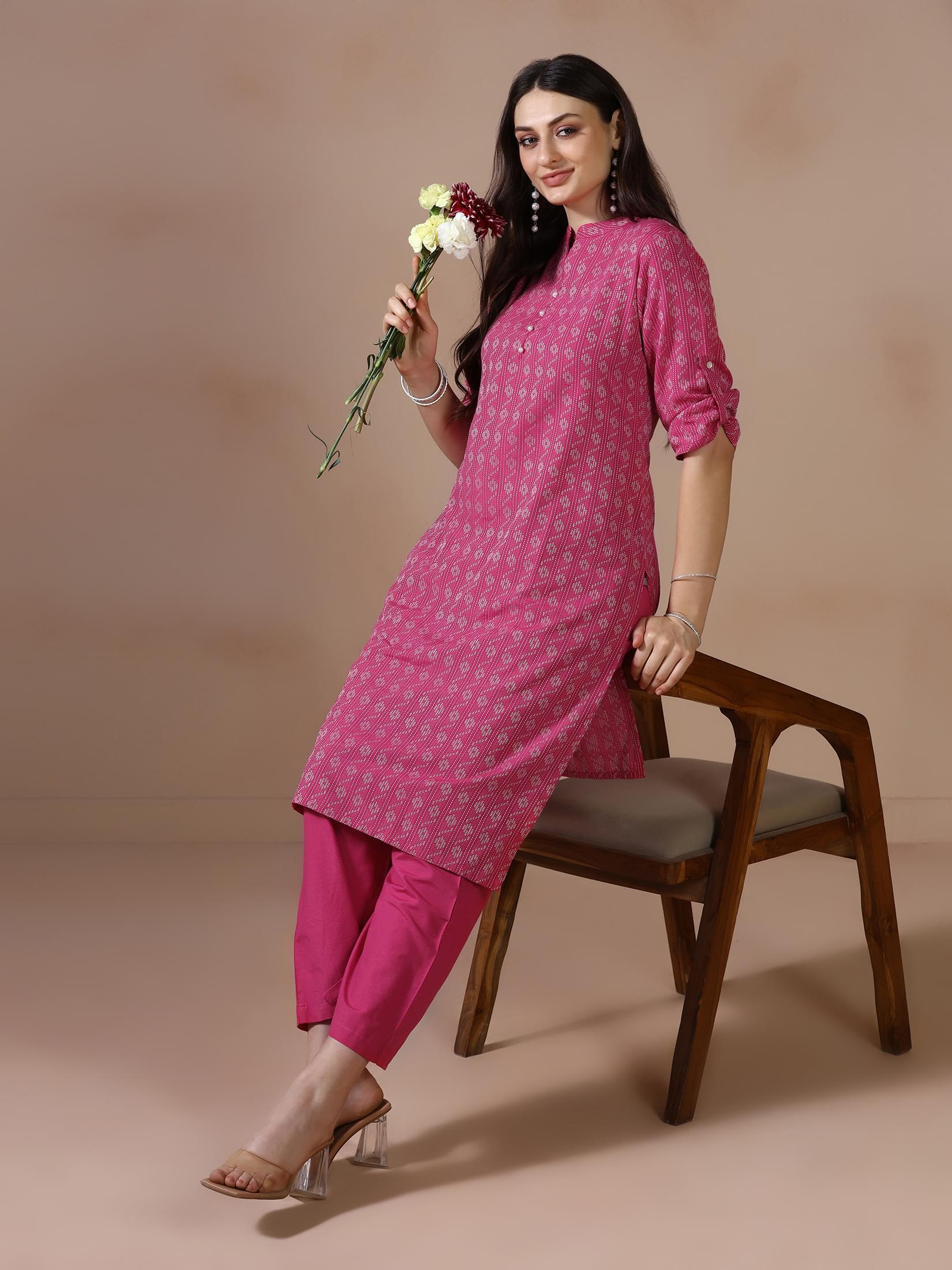 Women Poly Cotton Pink Yarn Dyed Kurta With Comfort Pant