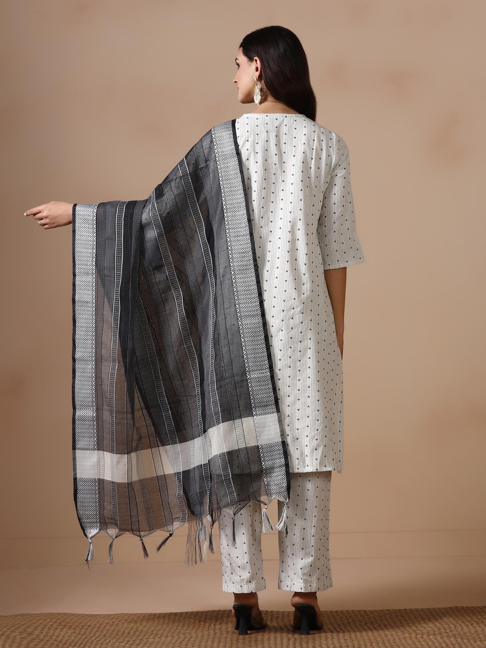 Women Poly Cotton Off White Yarn Dyed Kurta Comfort Pant Dupatta