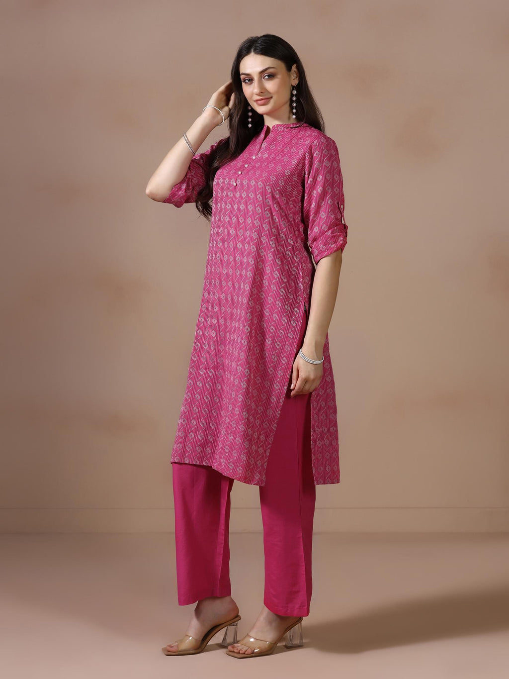 Women Poly Cotton Pink Yarn Dyed Kurta With Comfort Pant