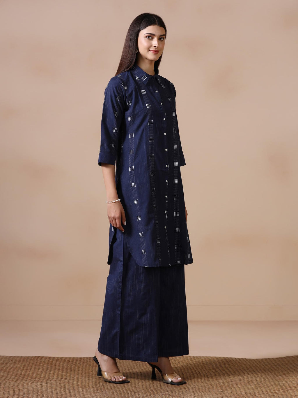 Women Poly Cotton Navy Blue Yarn Dyed Kurta With Wide Leg Pant