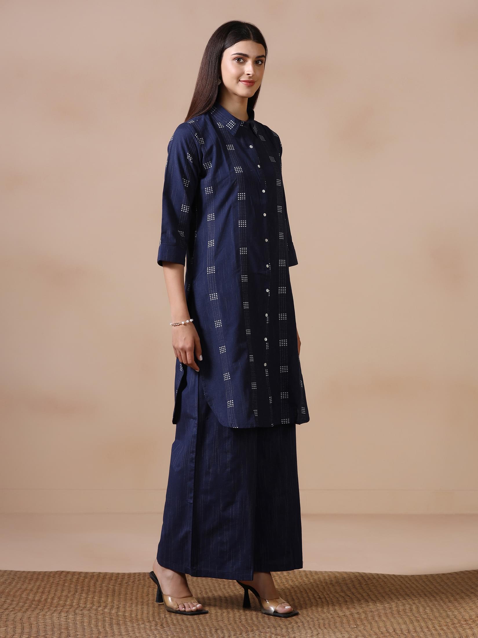Women Poly Cotton Navy Blue Yarn Dyed Kurta With Wide Leg Pant