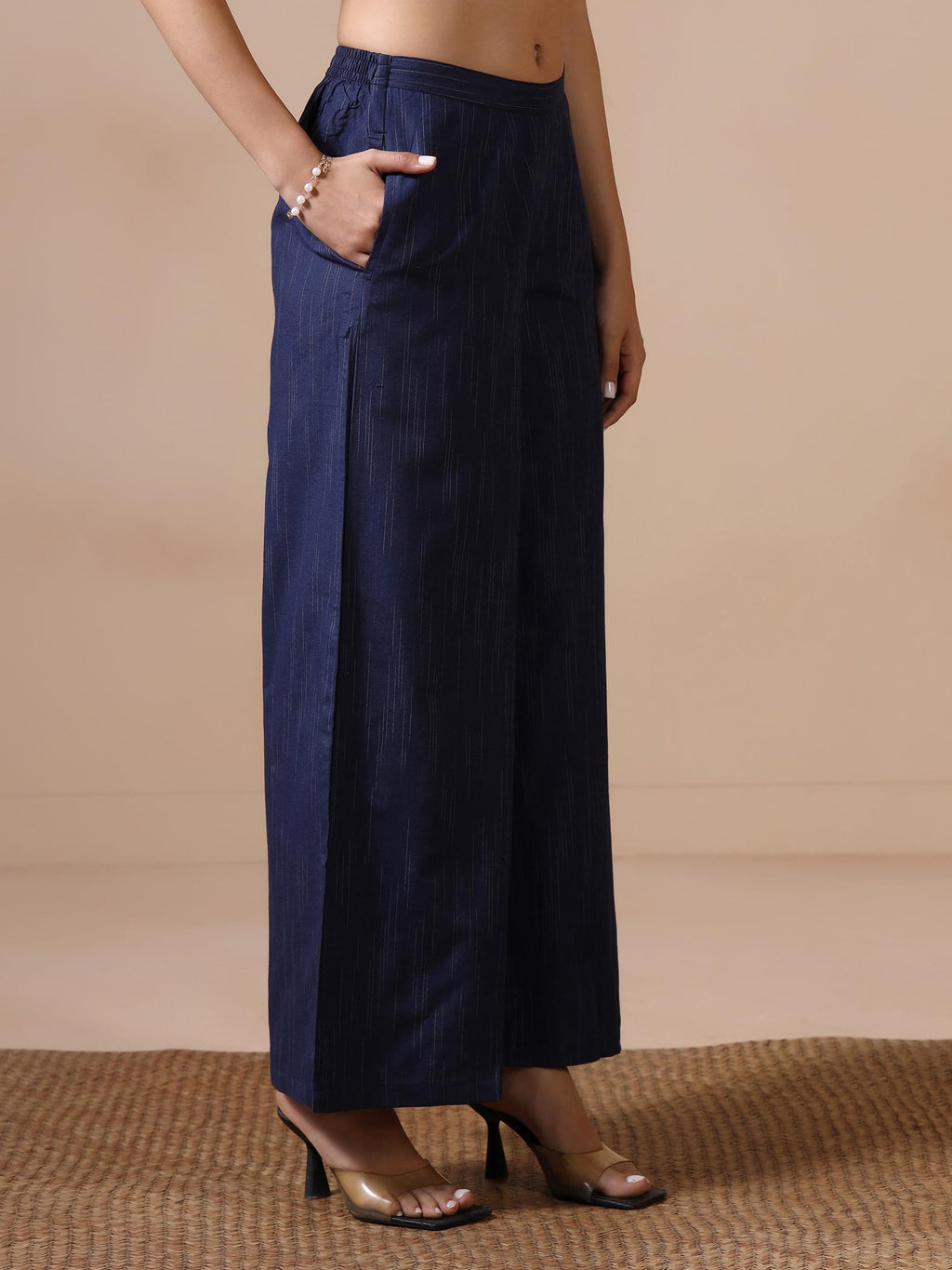Women Poly Cotton Navy Blue Yarn Dyed Kurta With Wide Leg Pant